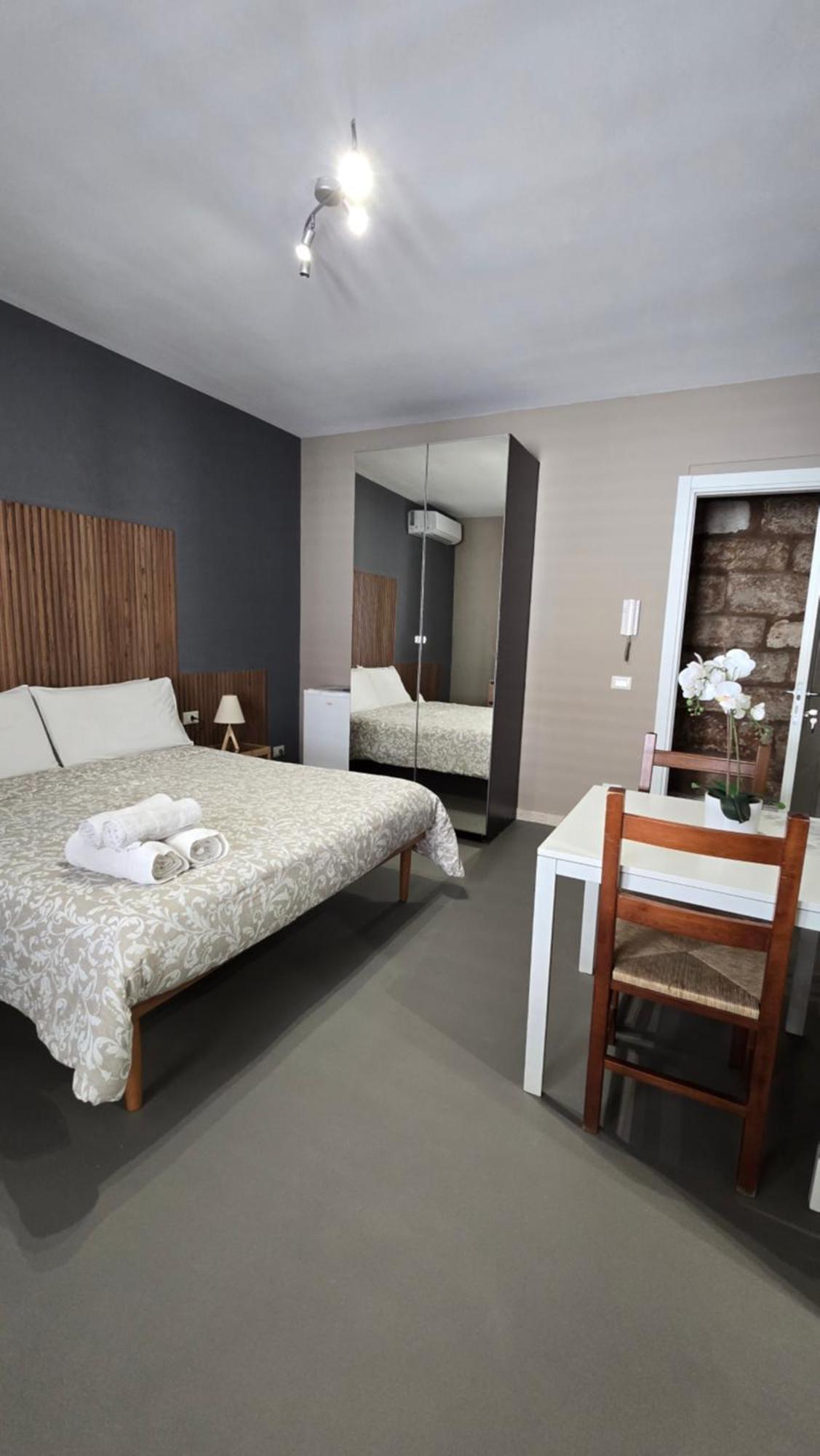 House Orlando Hotel Sferracavallo Bagian luar foto